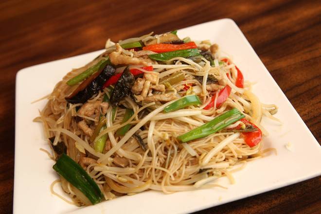 Preserved Vegetable and Sliced Pork with Vermicelli 雪菜肉絲炆米